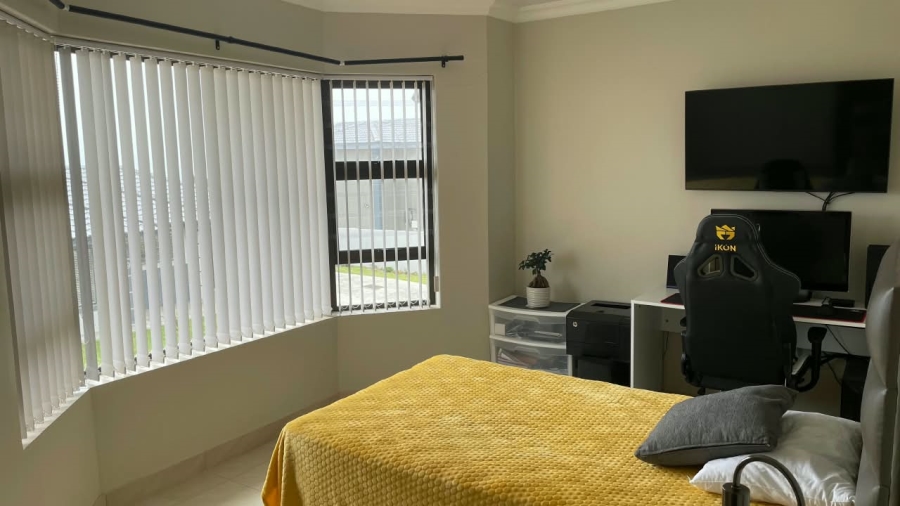 2 Bedroom Property for Sale in Dana Bay Western Cape
